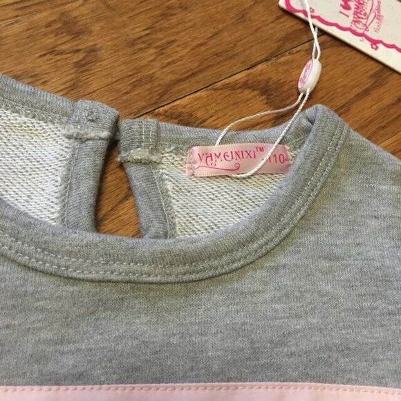 Yameinixi Girls Sweatshirt‎ Size 5 110 Bunny Strawberry Instastyle Top NEW - Picture 2 of 5